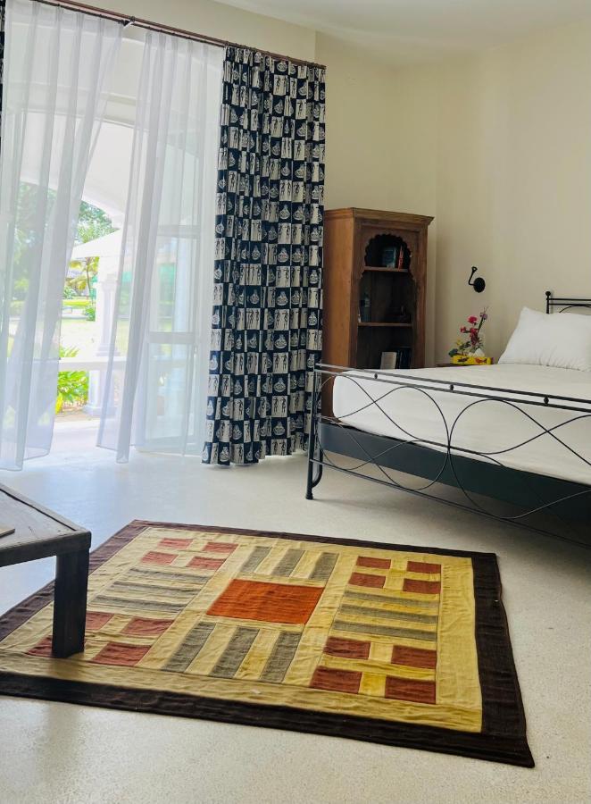 Zumzum Beach House Bed and Breakfast Kinondo Εξωτερικό φωτογραφία