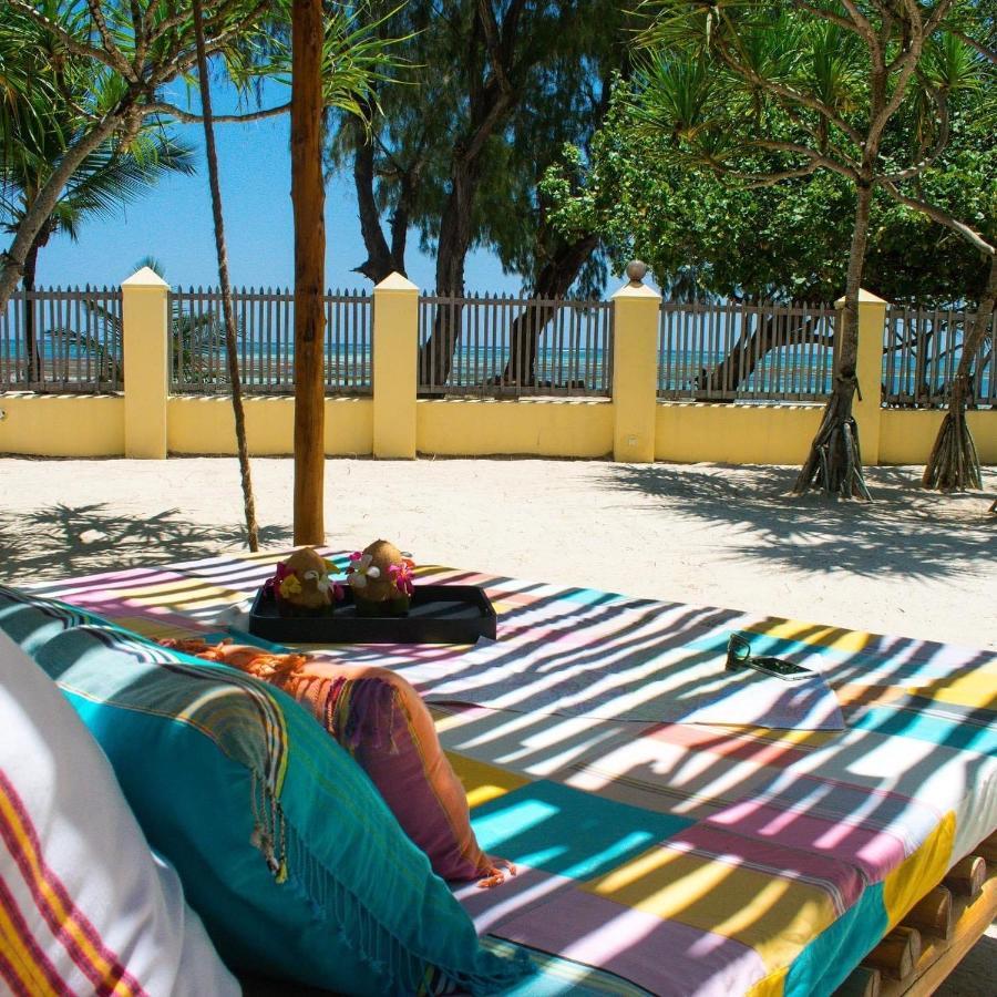 Zumzum Beach House Bed and Breakfast Kinondo Εξωτερικό φωτογραφία